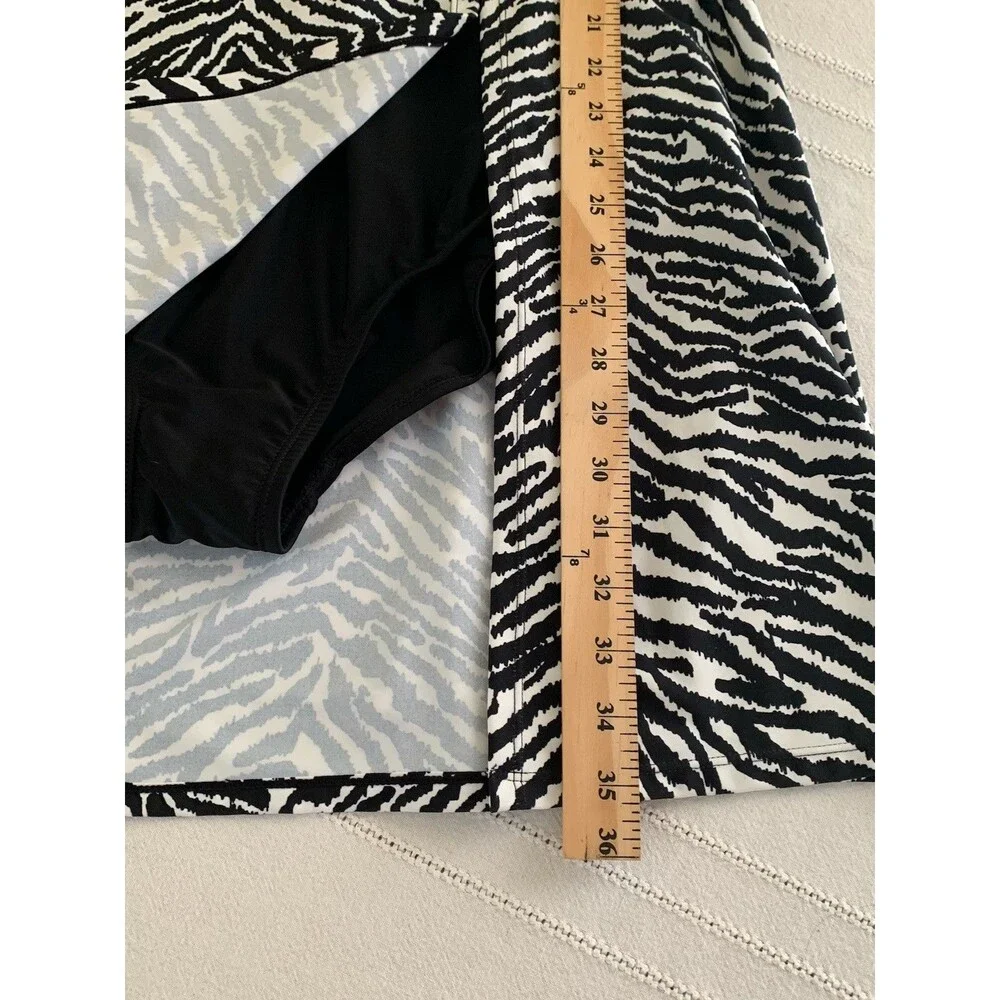 Meet Curve Swimsuit Size 4XL Swim Dress Black White Zebra Animal Print NEW